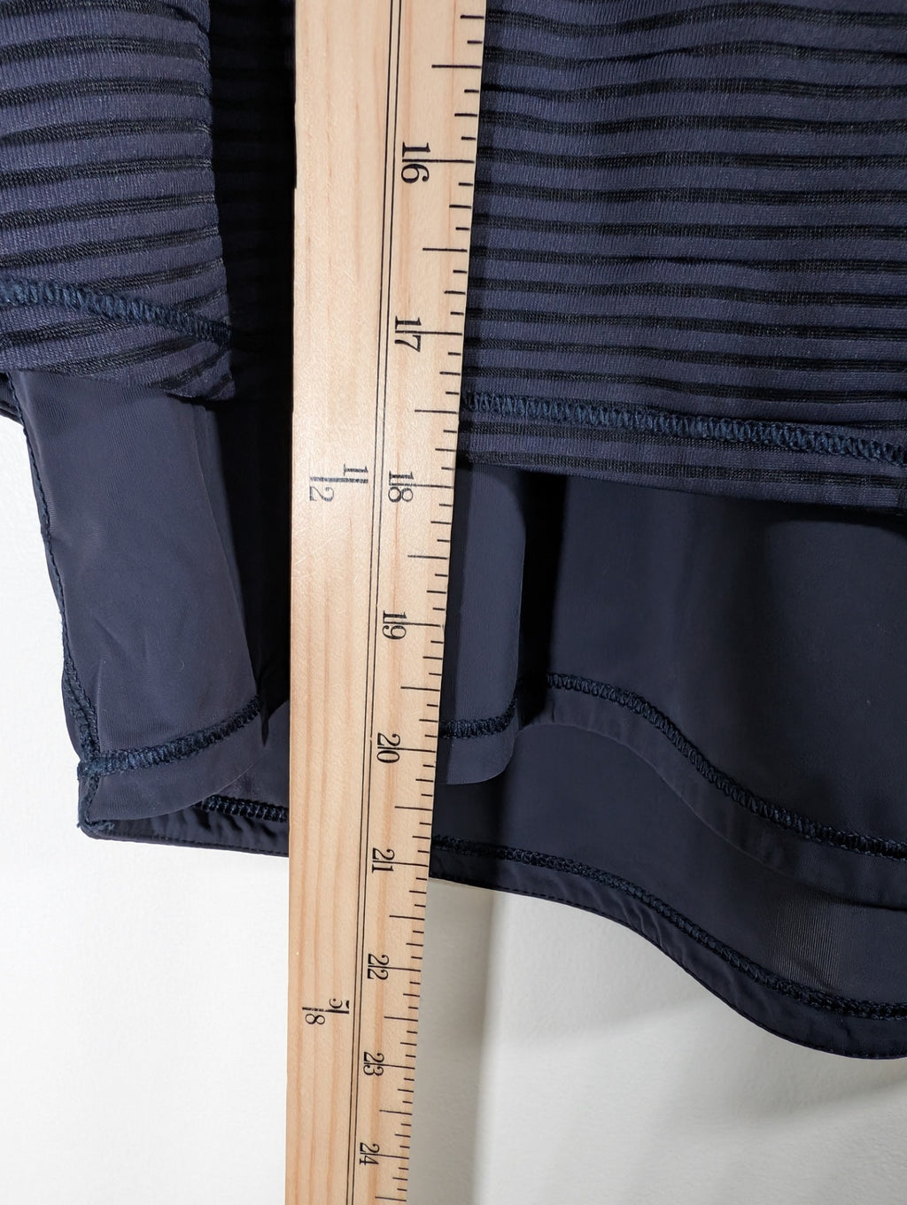 Lululemon lean in tank - appears 8/10