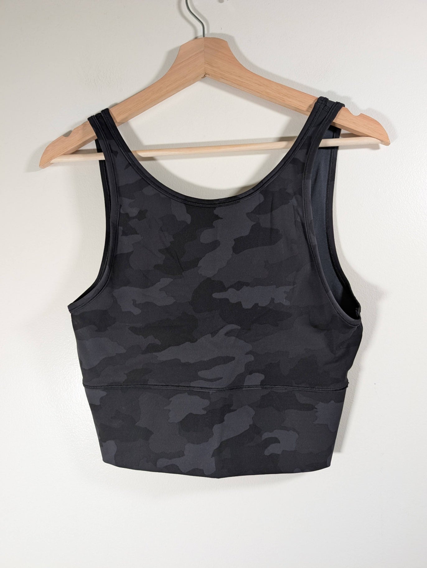 Lululemon camo crop top - appears SZ 10/12