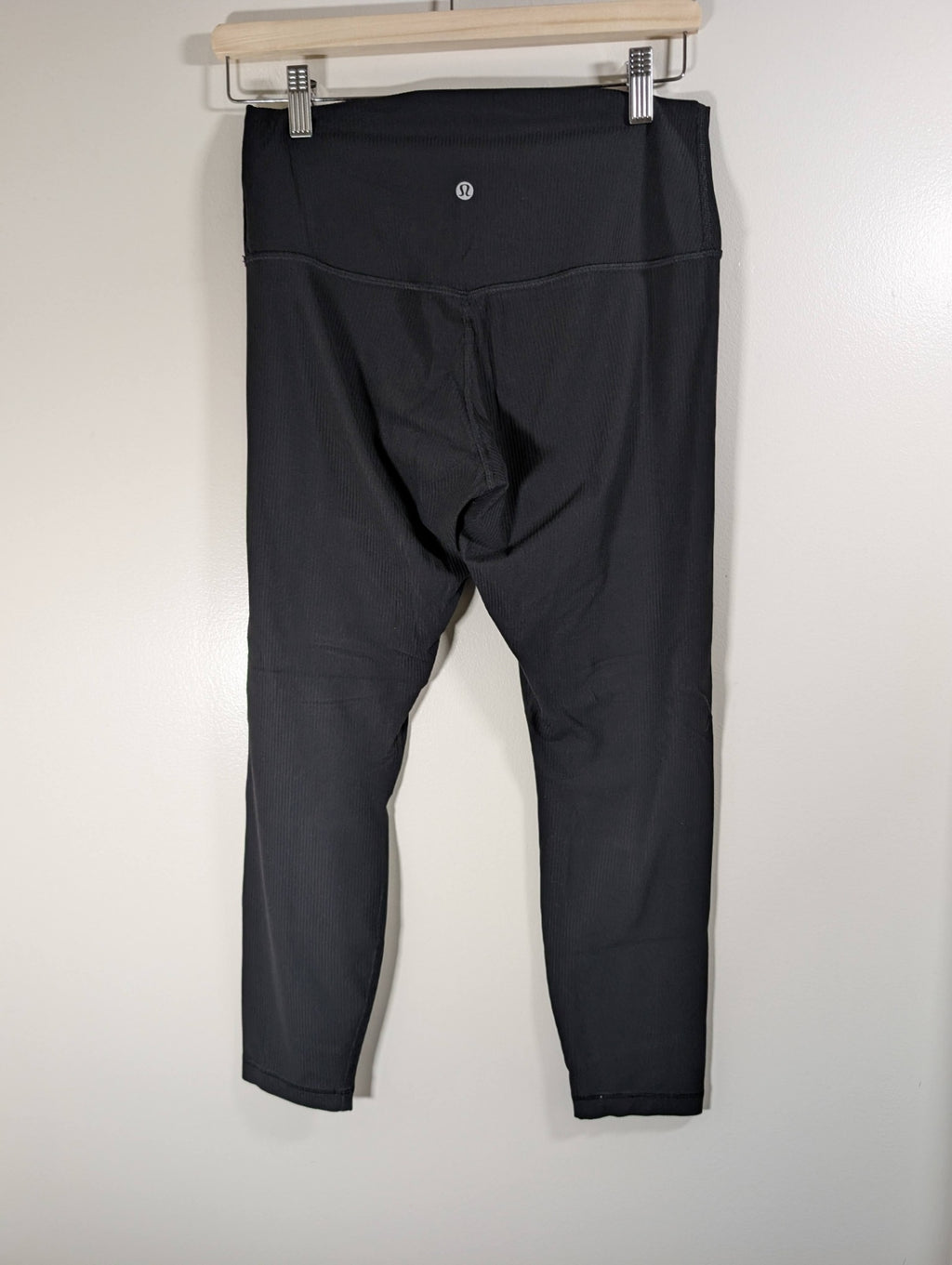 Lululemon ribbed black leggings - SZ 10