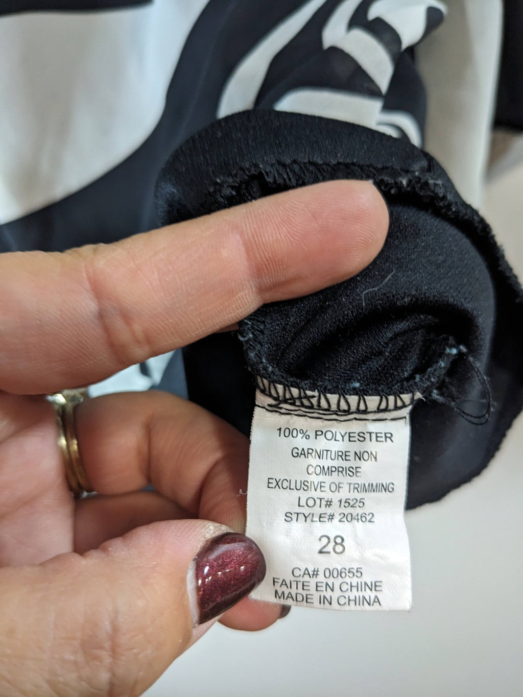 Penningtons black & white blouse - 28