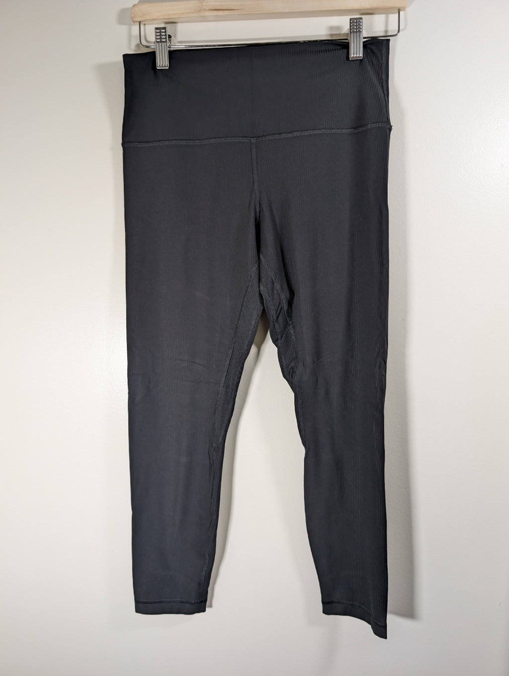 Lululemon ribbed black leggings - SZ 10