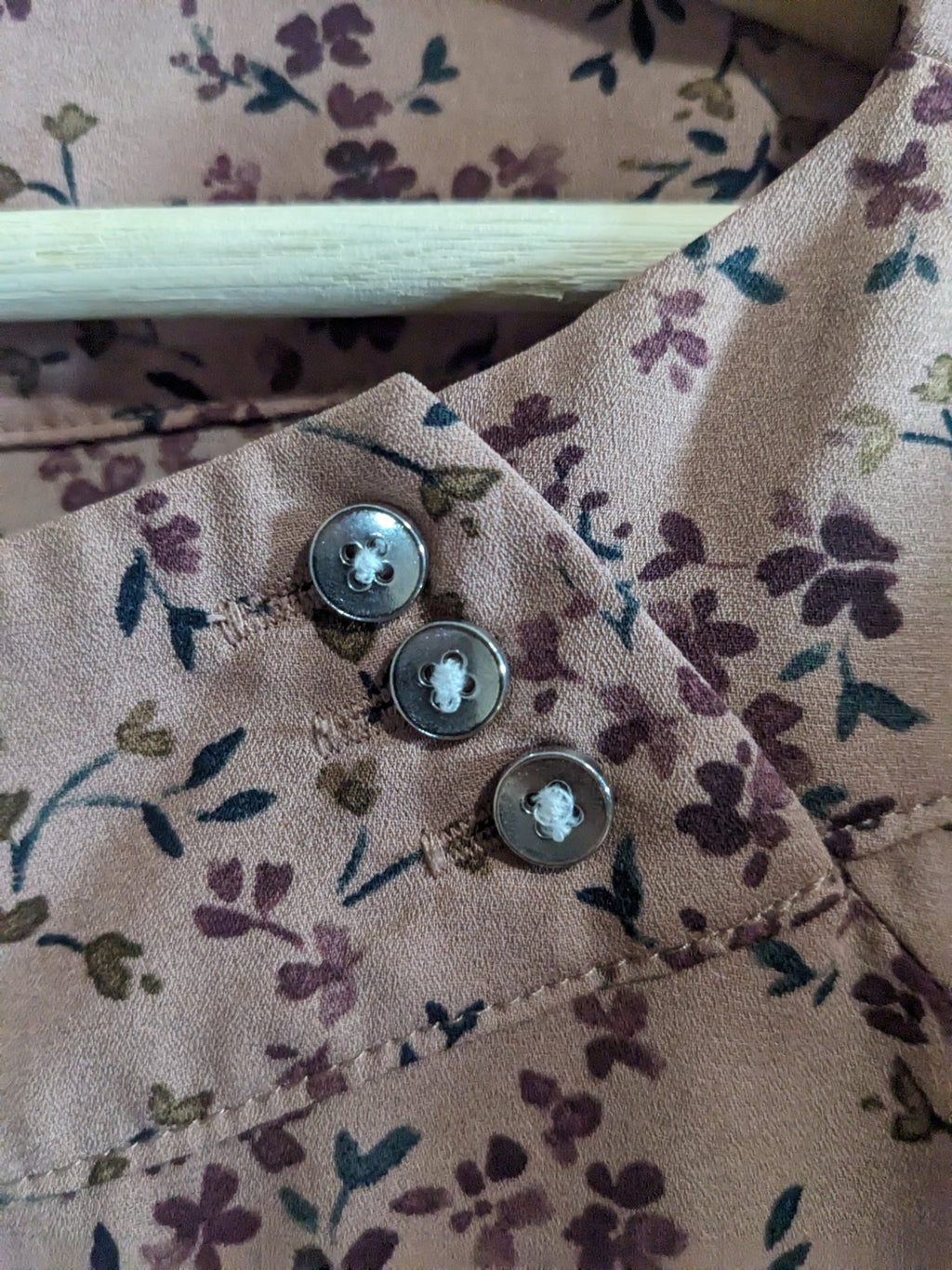 Reitmans floral tan blouse - XL