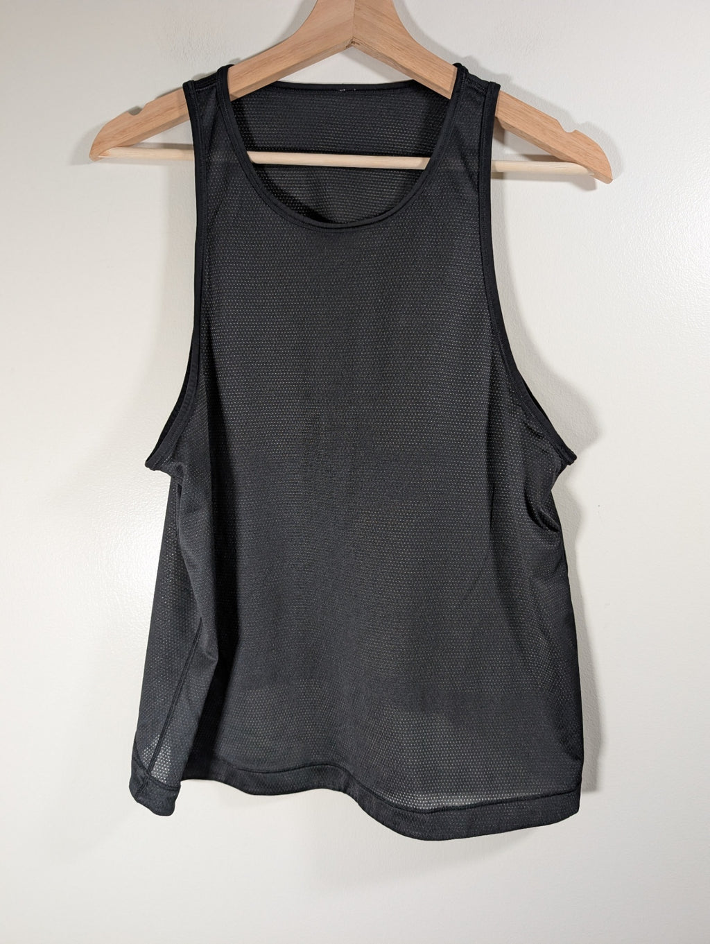 Lululemon black dotted racerback tank - appears 8/10