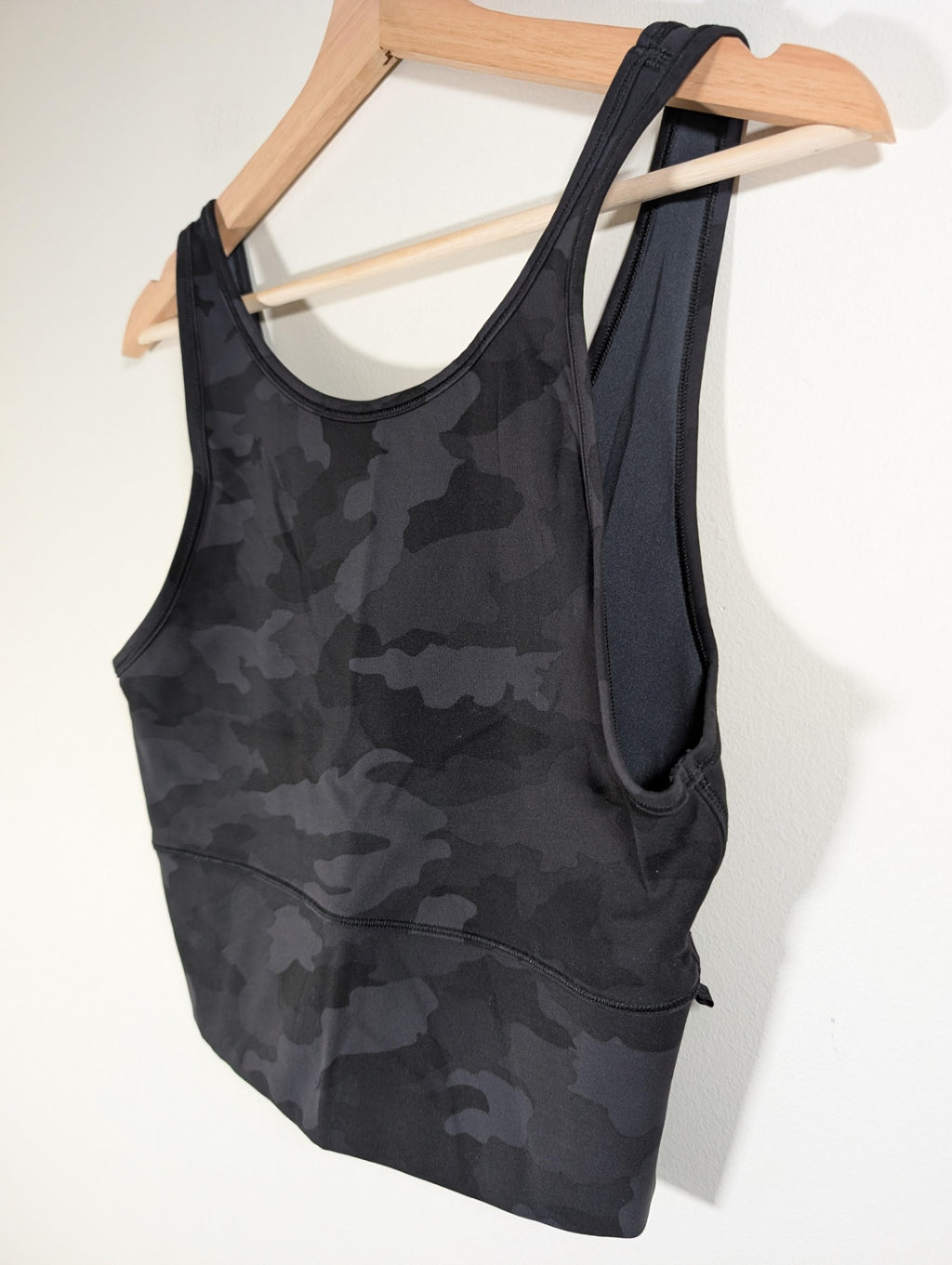Lululemon camo crop top - appears SZ 10/12
