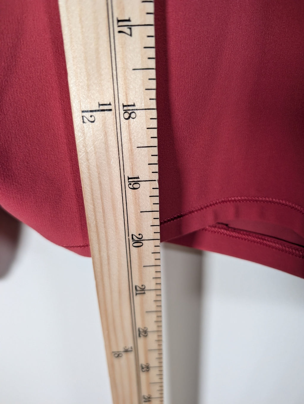 Lululemon long-sleeve - appears 8/10