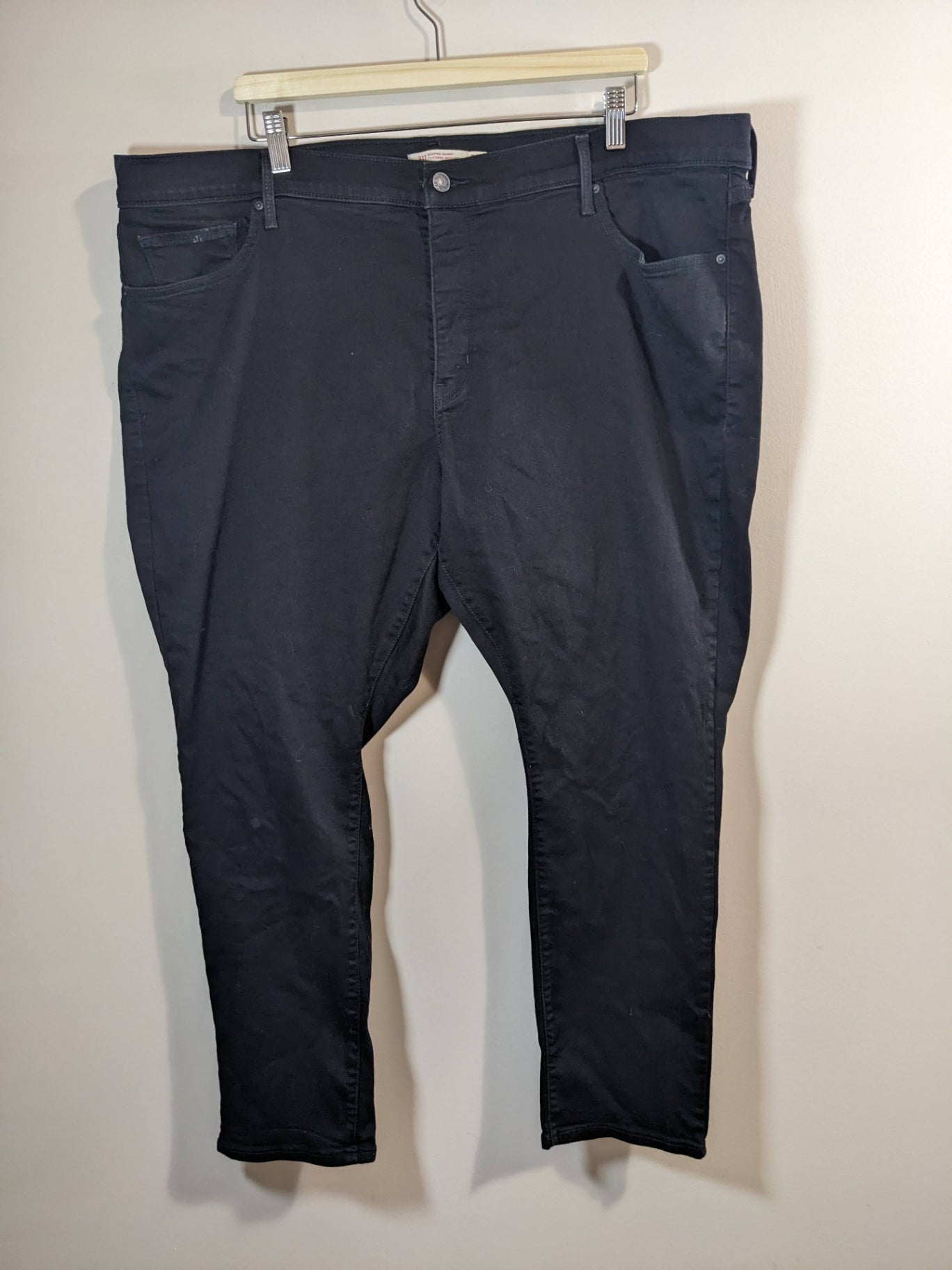 Levi's Black Denim Jeans - 24