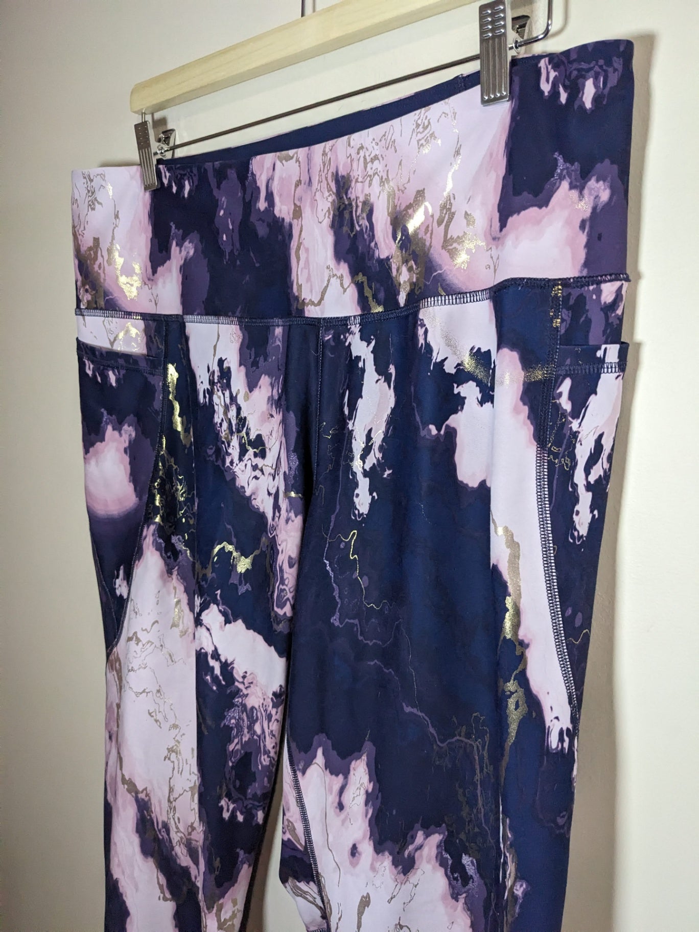Old Navy Purple Marble Leggings - 2XL