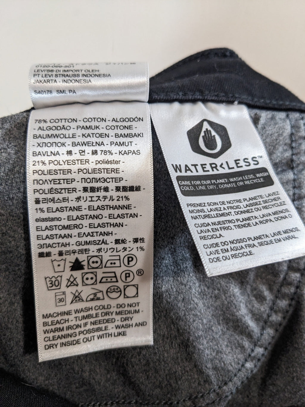 Levi's Black Denim Jeans - 24