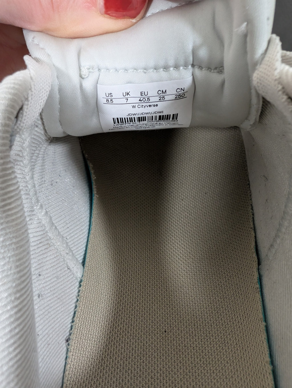 Lululemon cityverse sneakers - SZ 8.5