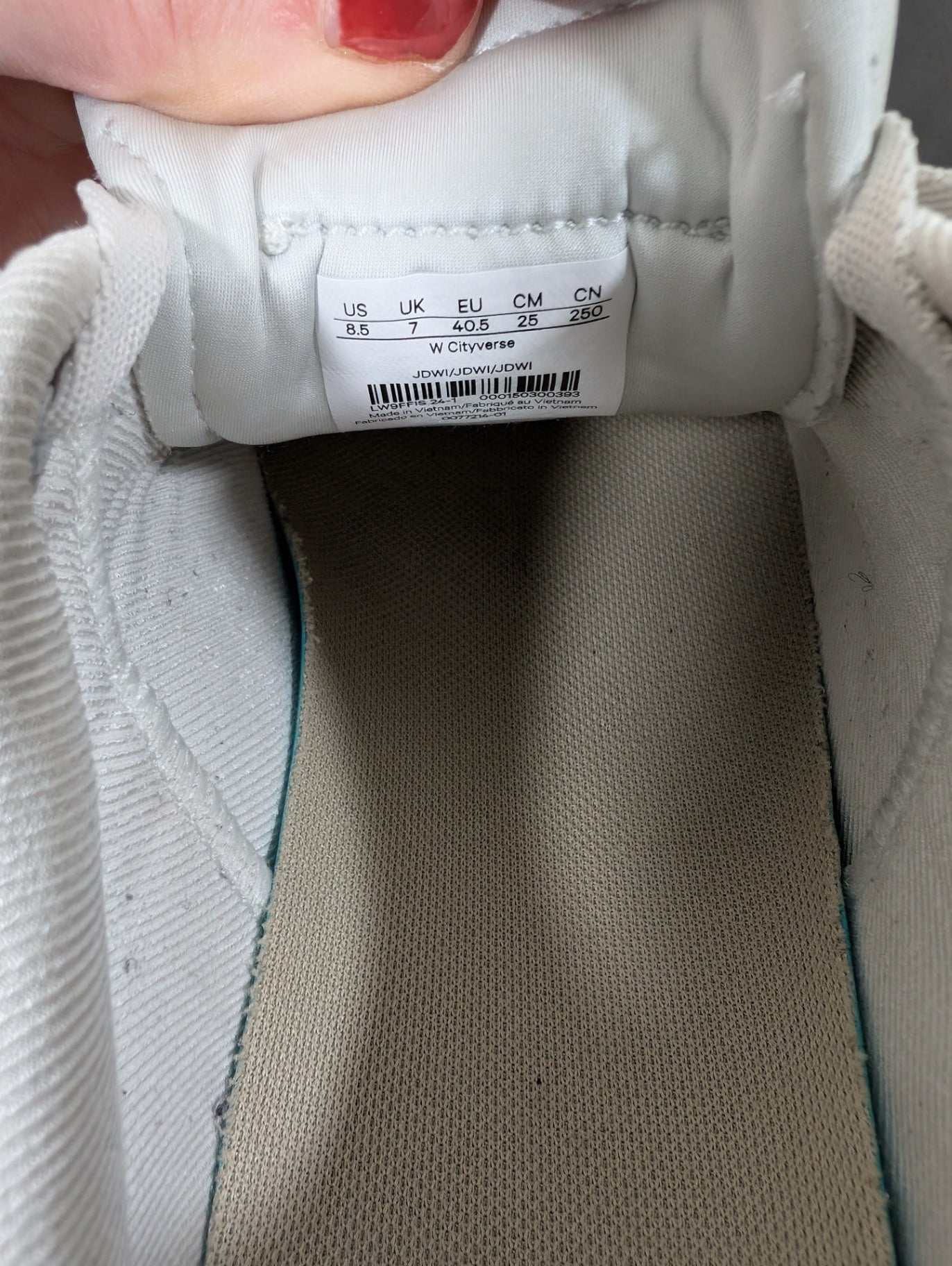 Lululemon cityverse sneakers - SZ 8.5