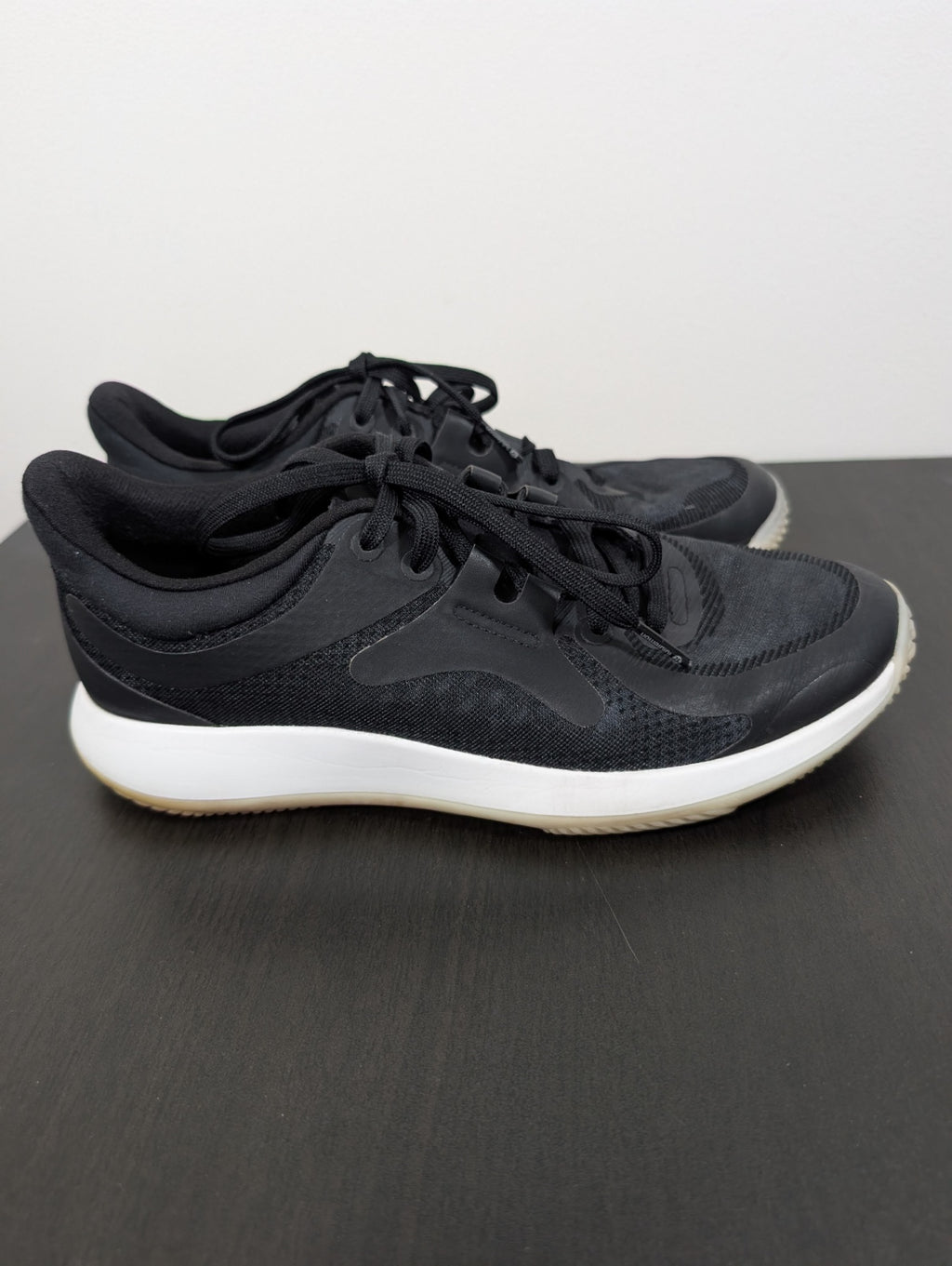 Lululemon strongfeel training shoe - SZ 8
