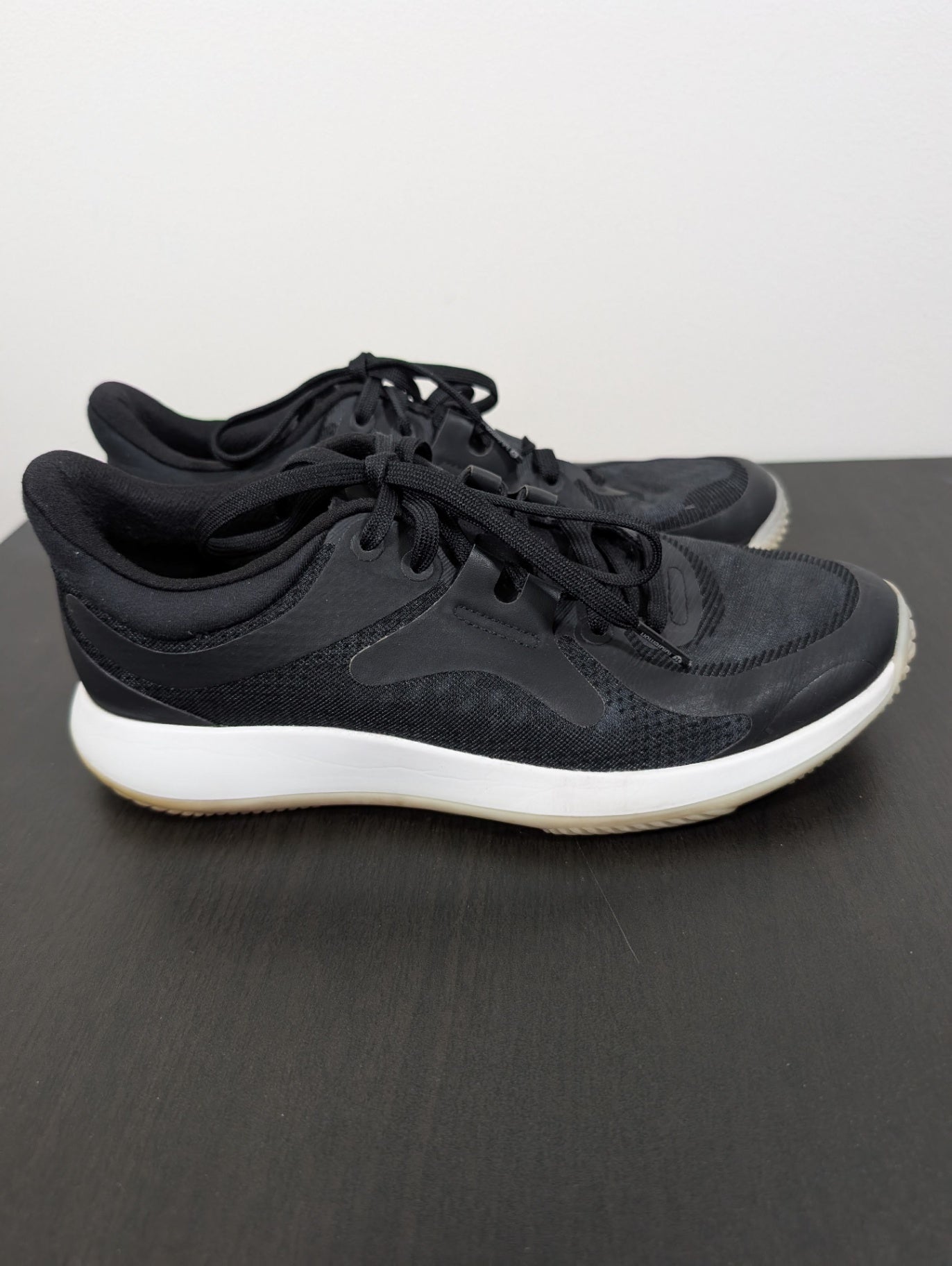 Lululemon strongfeel training shoe - SZ 8