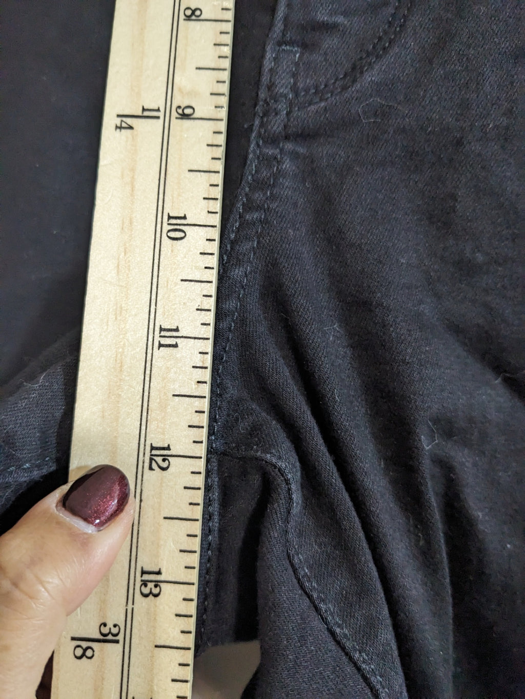 Levi's Black Denim Jeans - 24