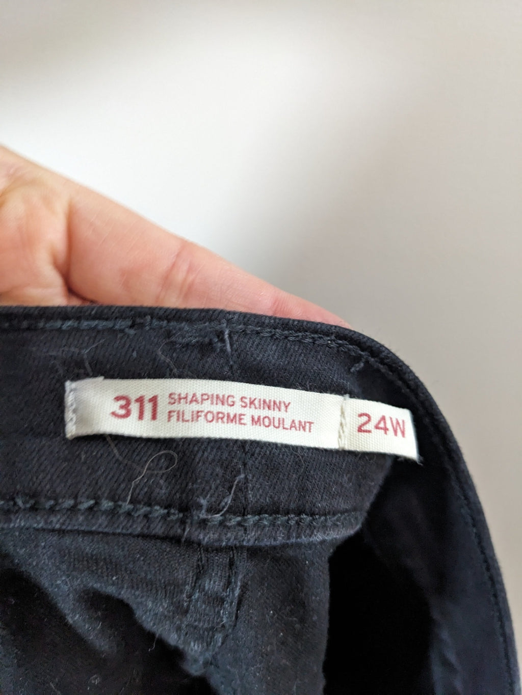 Levi's Black Denim Jeans - 24