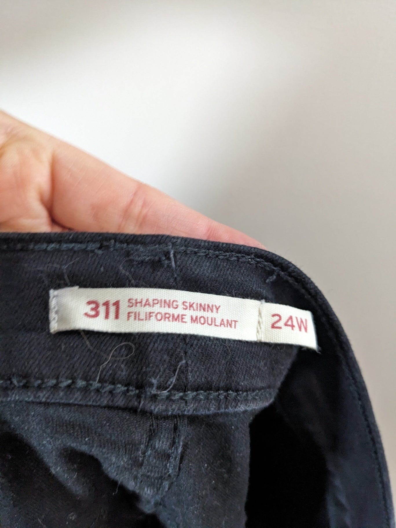 Levi's Black Denim Jeans - 24