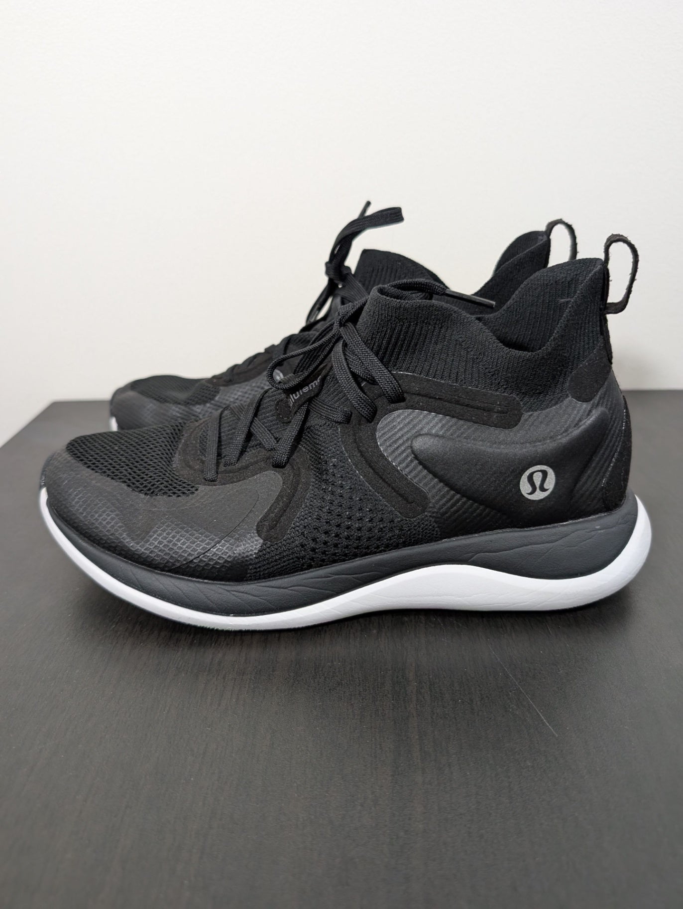 Lululemon chargefeel 2 mid workout shoe - SZ 8