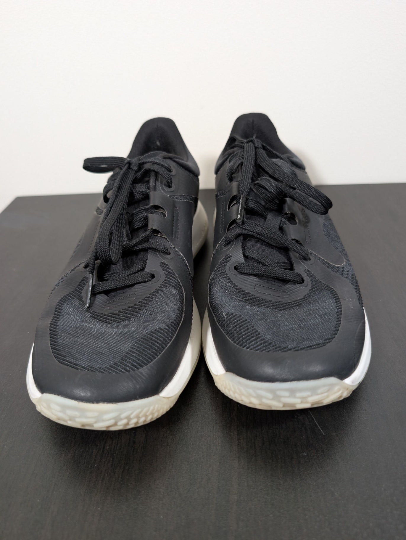 Lululemon strongfeel training shoe - SZ 8