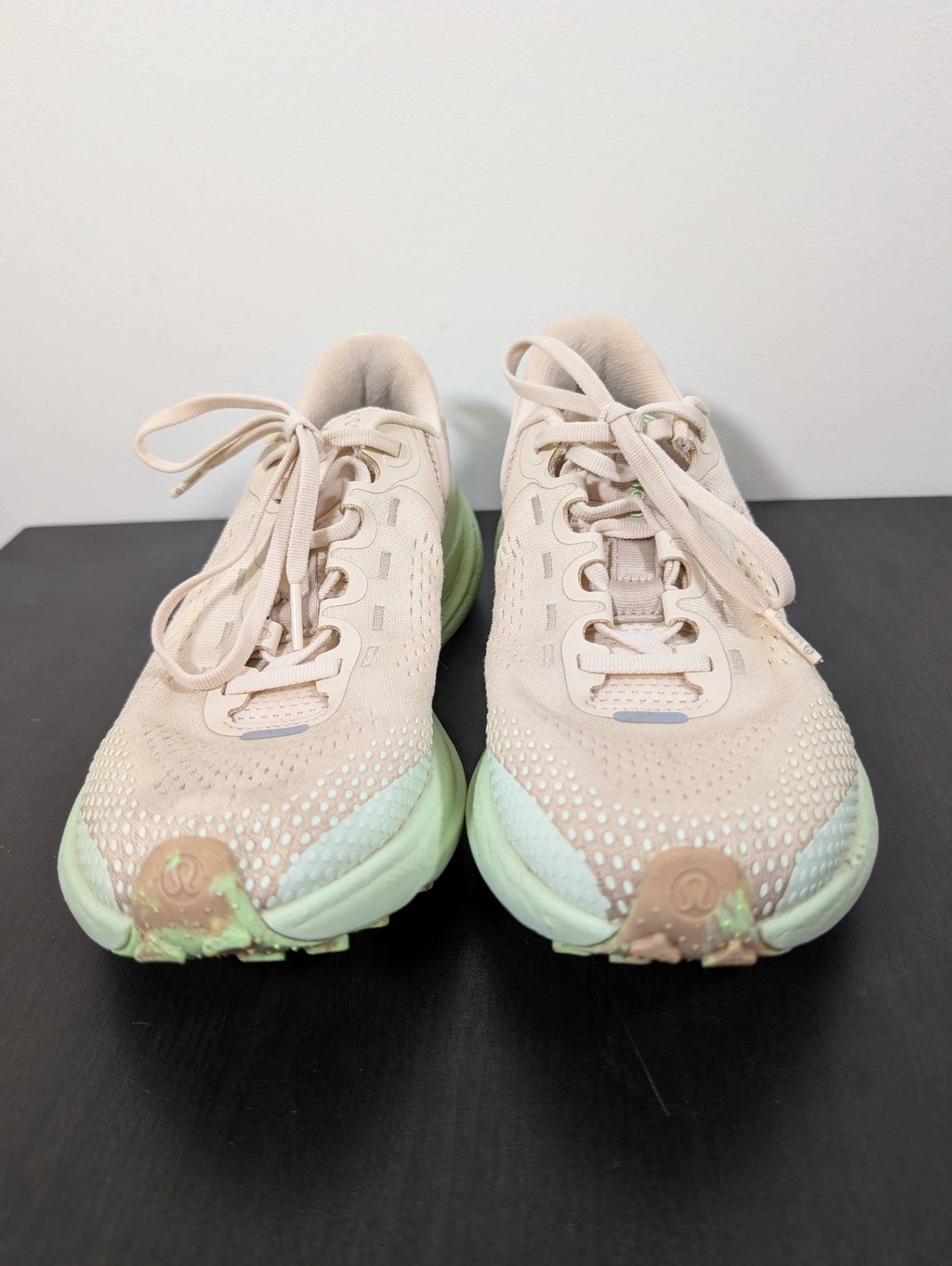 Lululemon beyond free trailrunning shoe - SZ 7.5