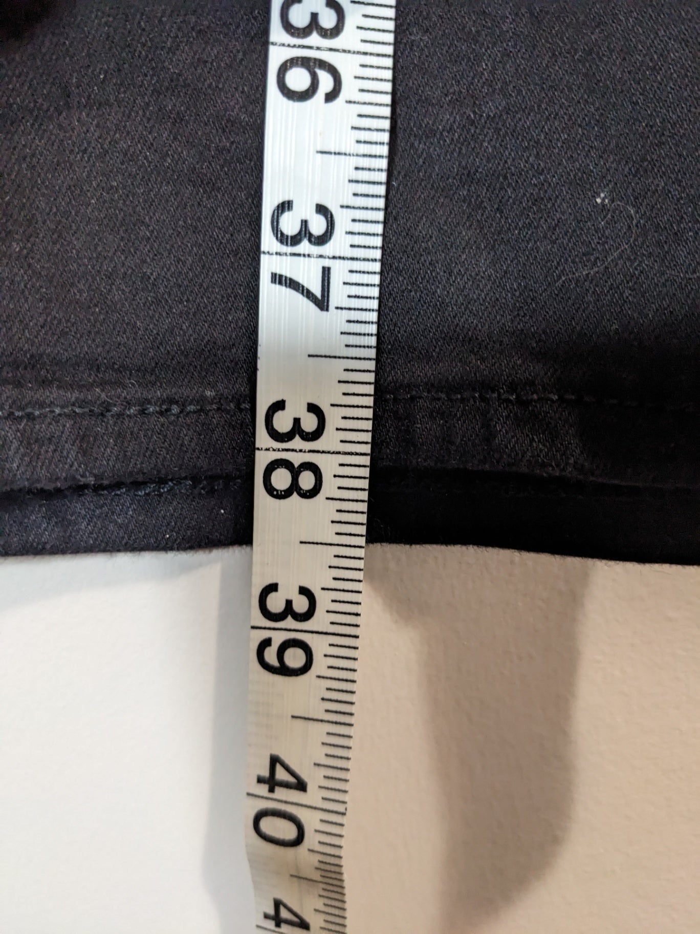 Levi's Black Denim Jeans - 24