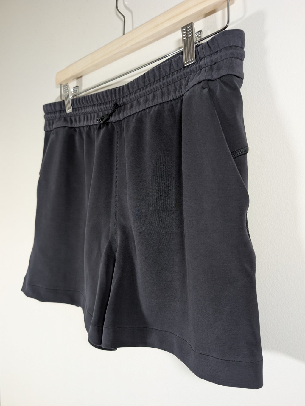 Lululemon softstreme high-rise short - SZ 10