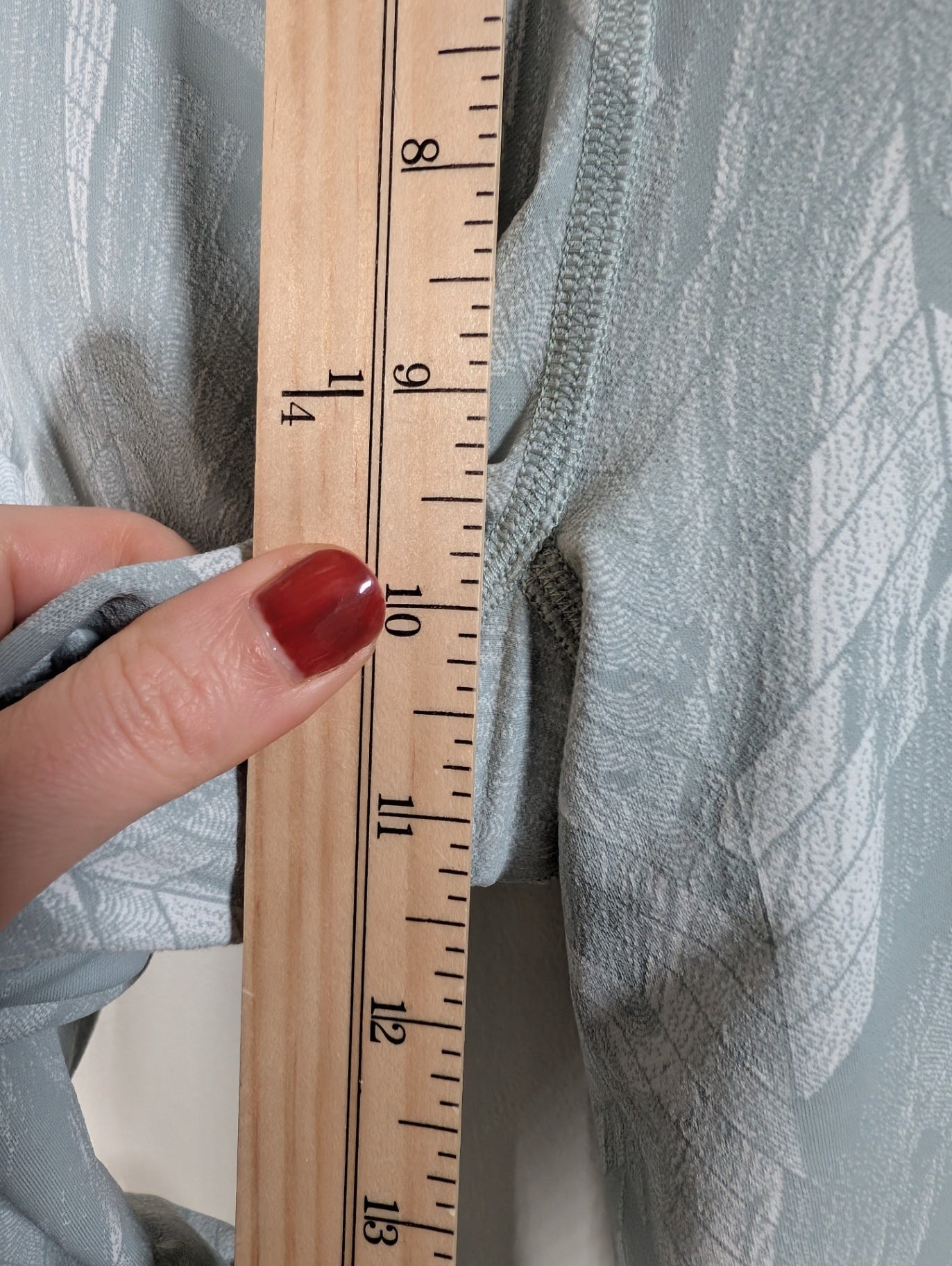 Lululemon swift speed high rise tight - SZ 10