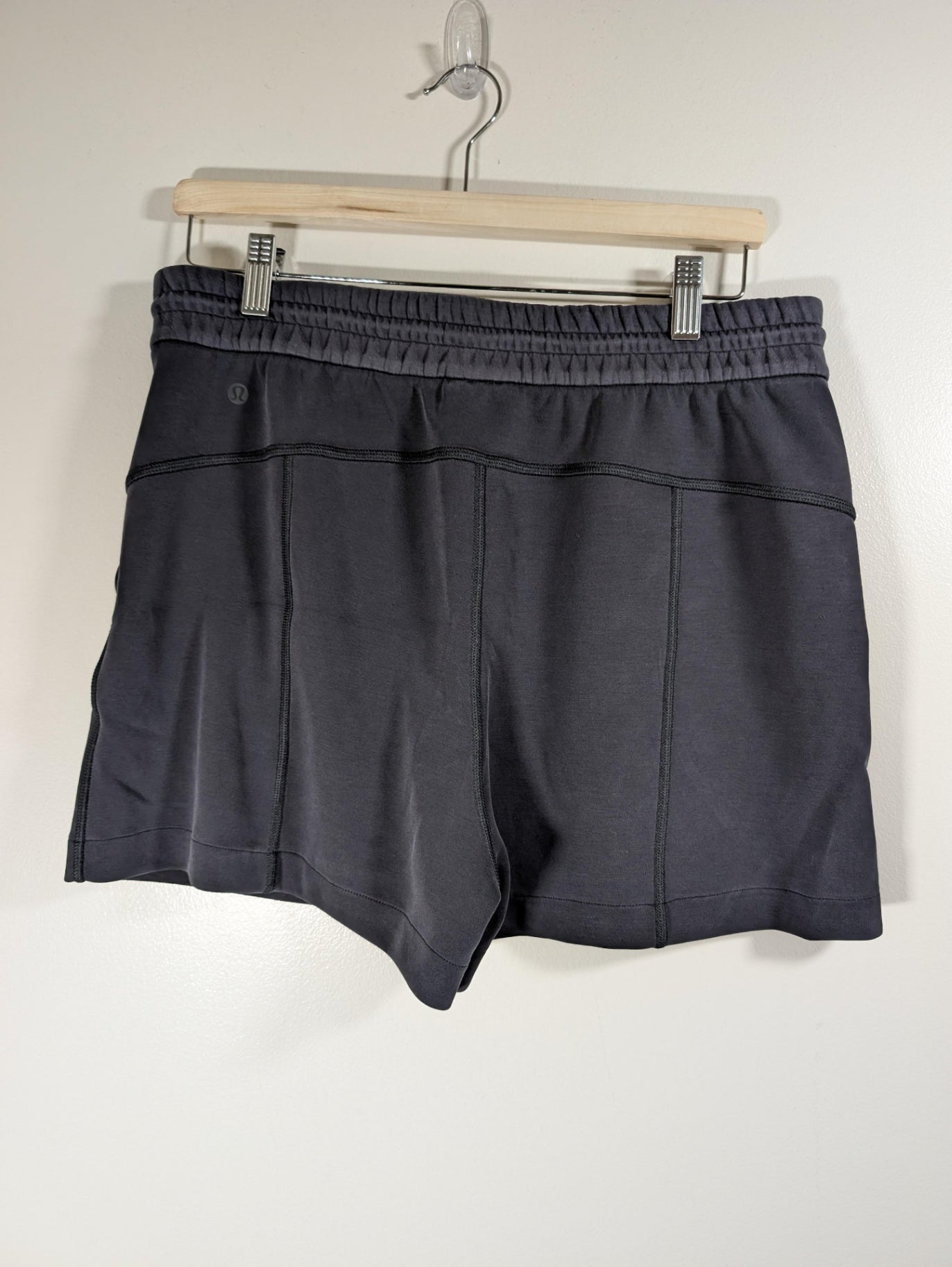 Lululemon softstreme high-rise short - SZ 10
