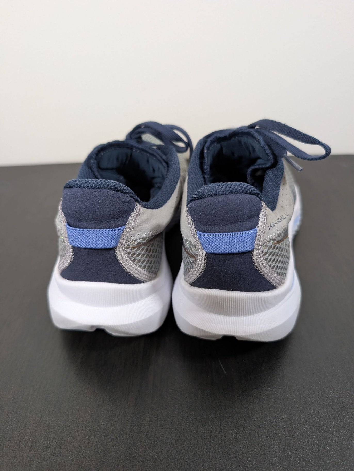 Saucony Kinvara 14 shoes - SZ 8