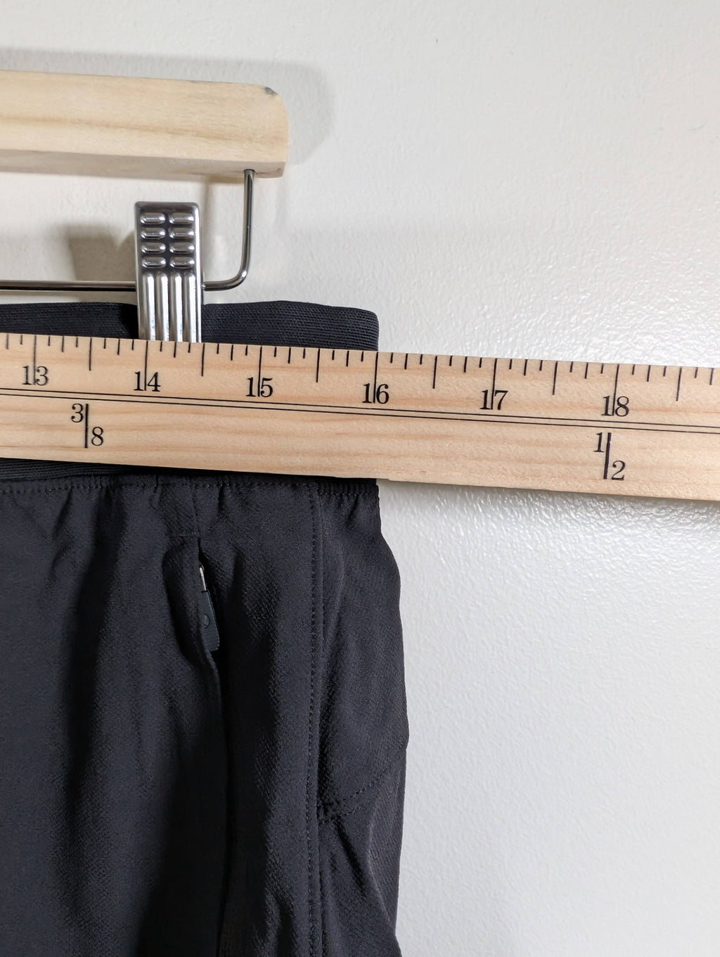 Lululemon black shorts - SZ 10