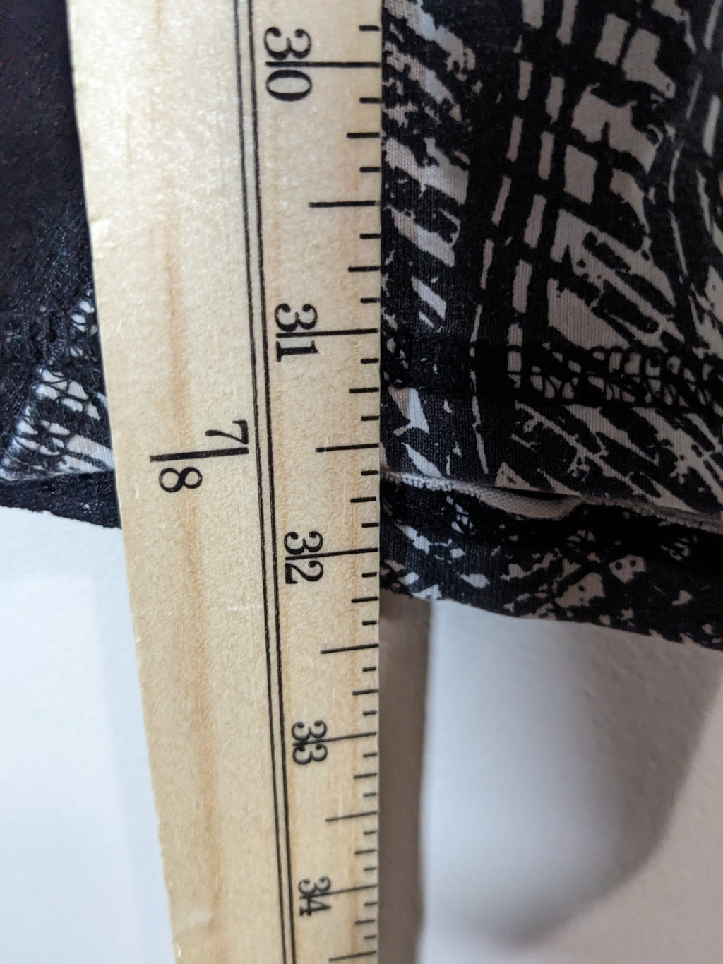 Active Zone Capri Leggings - 4XL