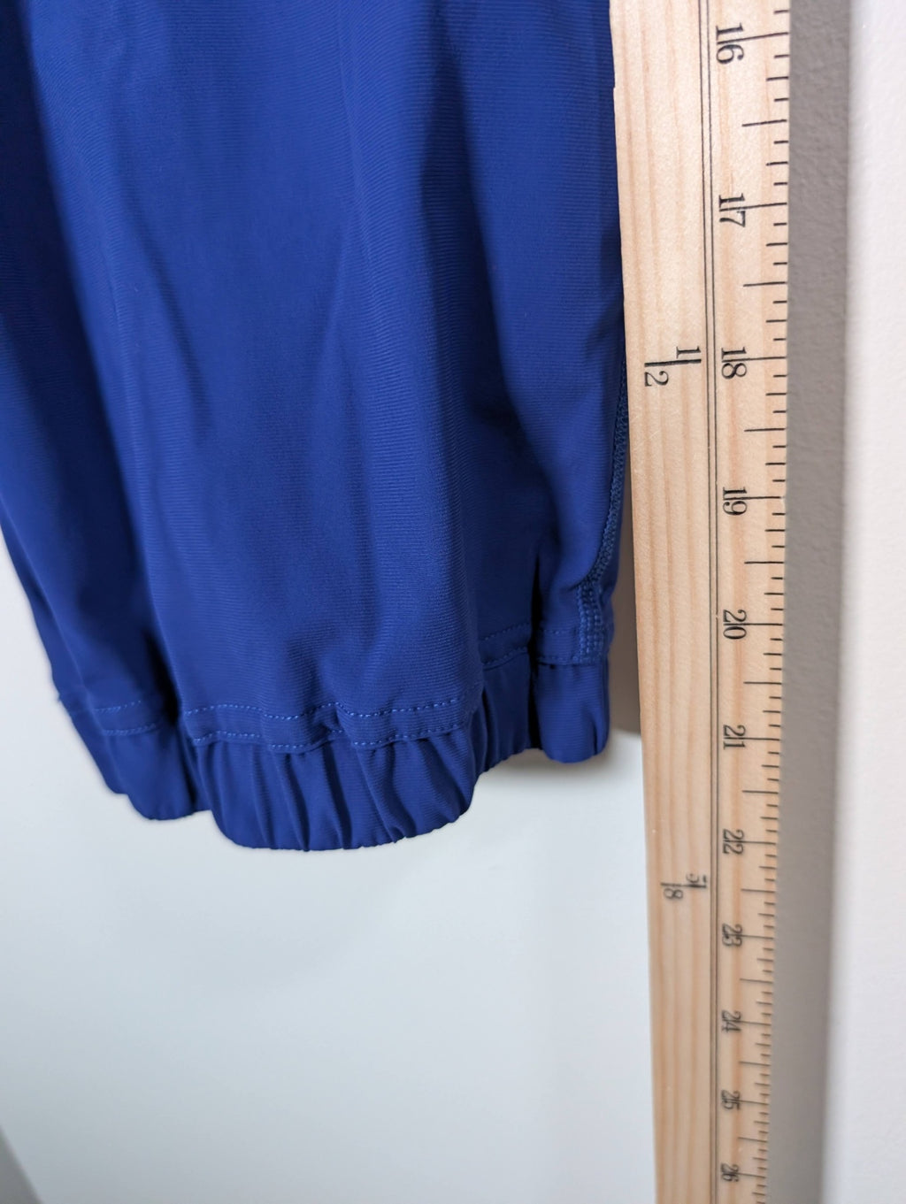 Lululemon crop joggers - SZ 10