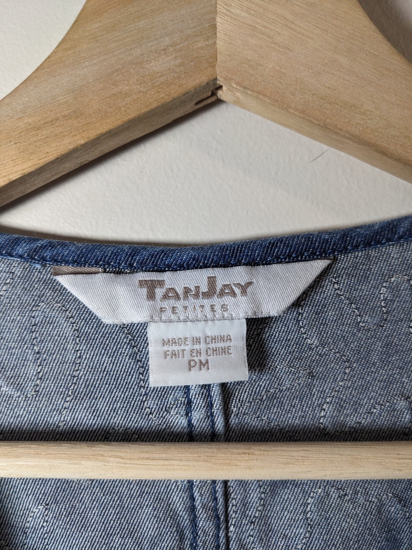 TanJay  denim embroidered jacket- M