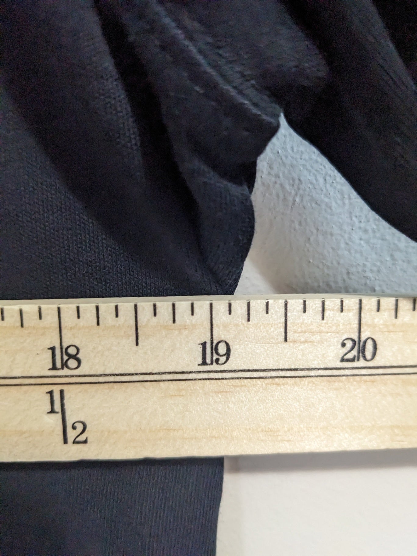 no label black 3/4 length shirt - appears medium