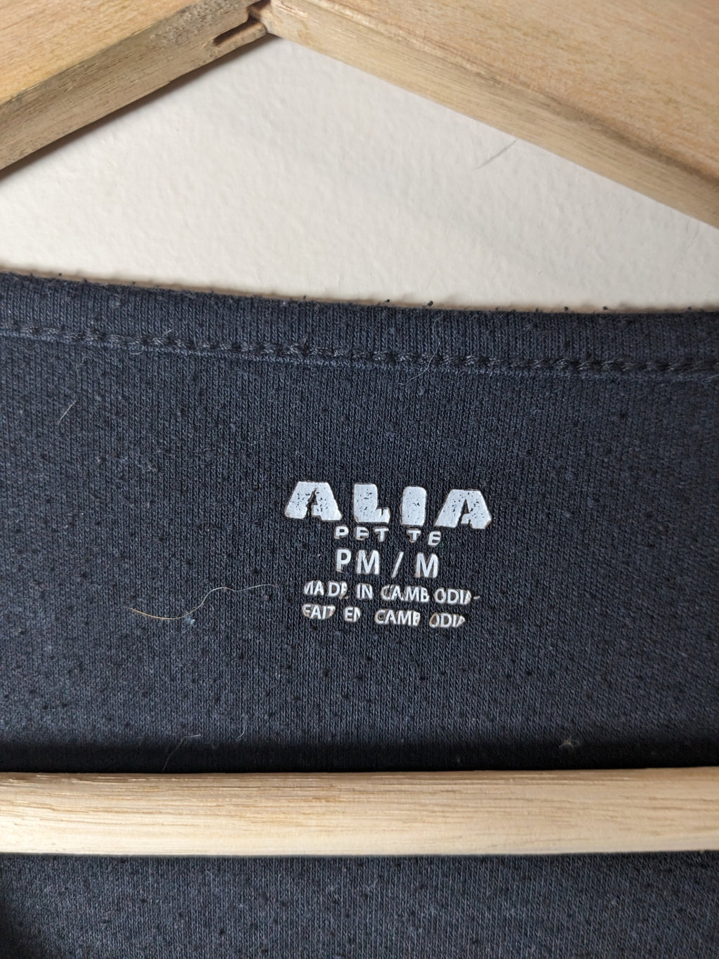 Alia black 3/4 sleeve shirt - M