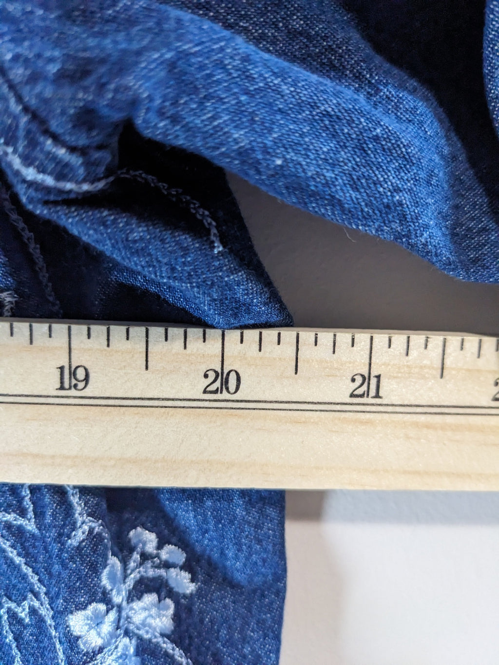 Alia embroidered denim jacket - sz 12