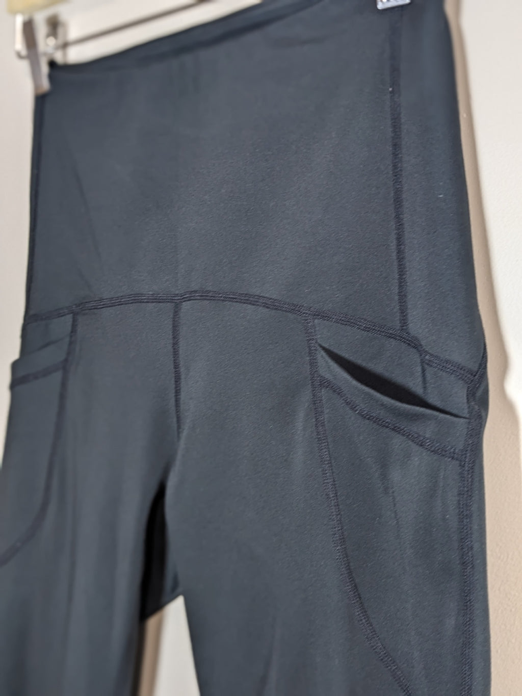 Arro Athletics No Slip Leggings - S