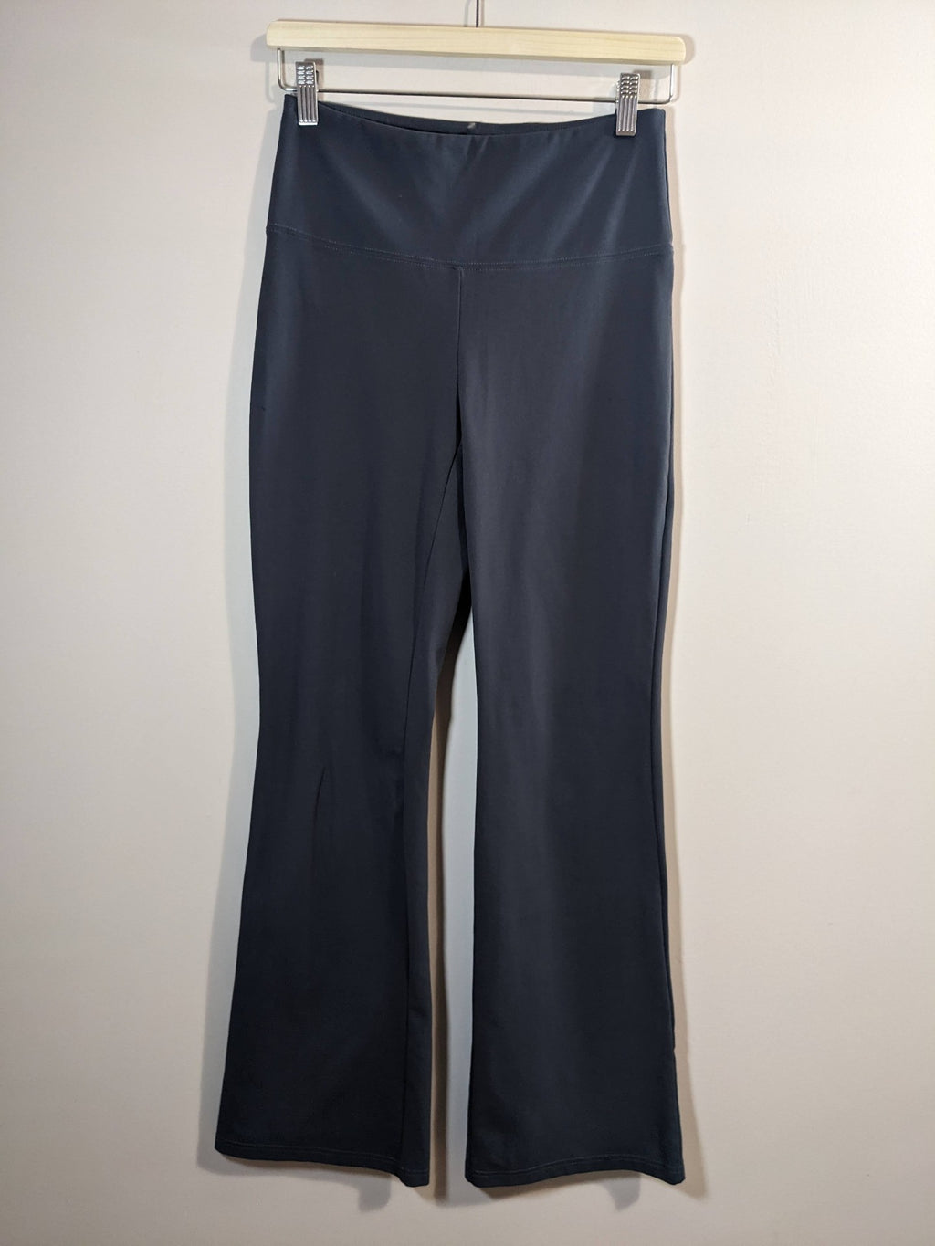 Garage Flare Leggings - M