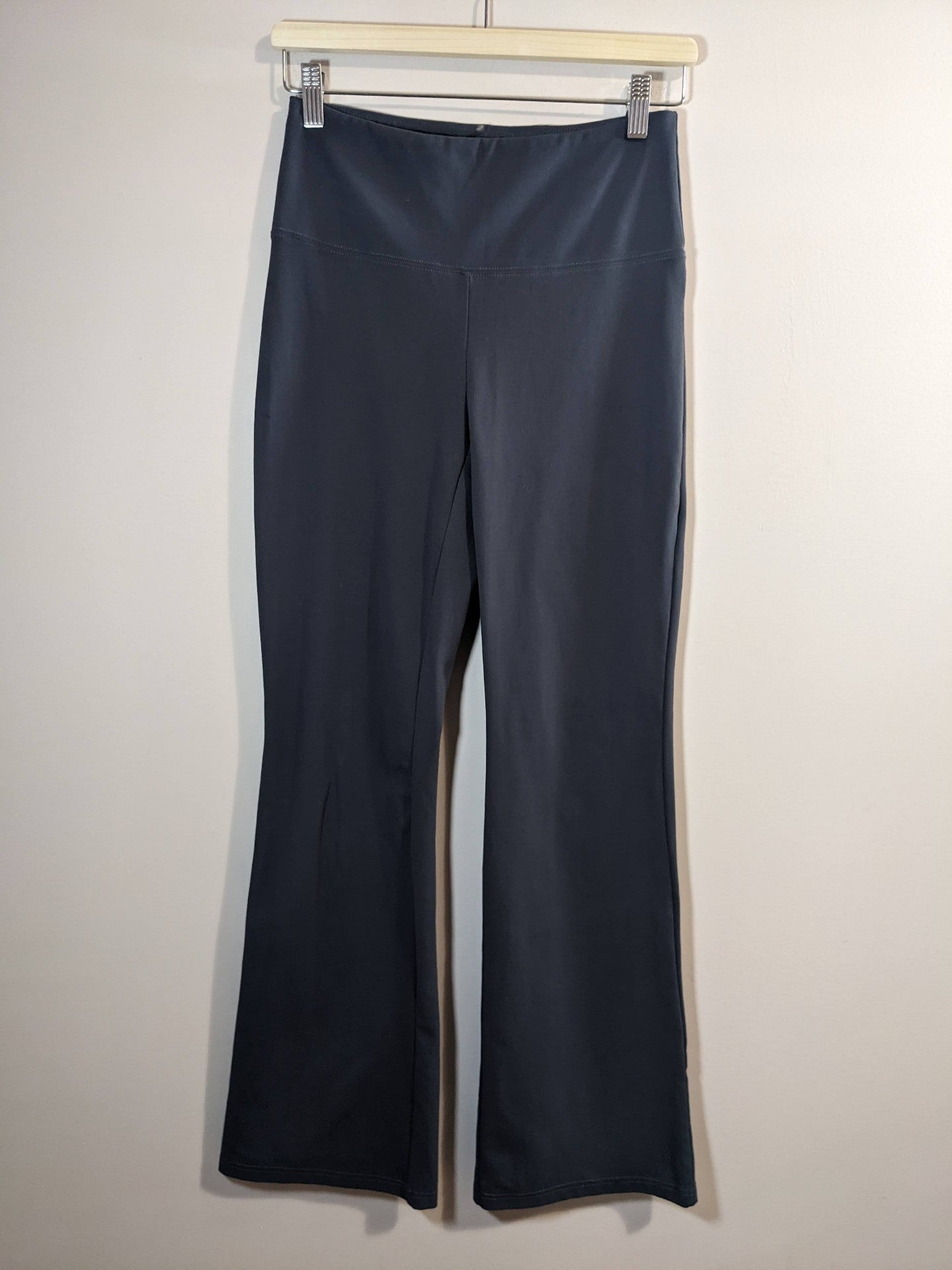 Garage Flare Leggings - M