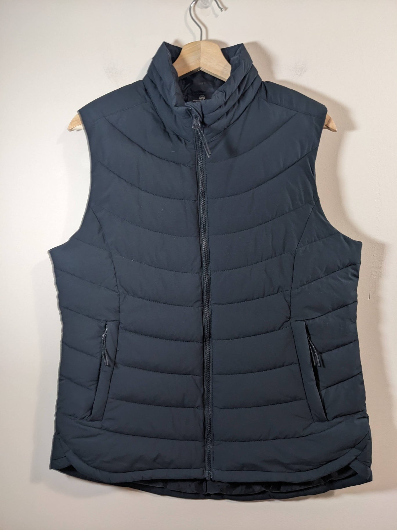 Windriver Black Puffer Vest- M