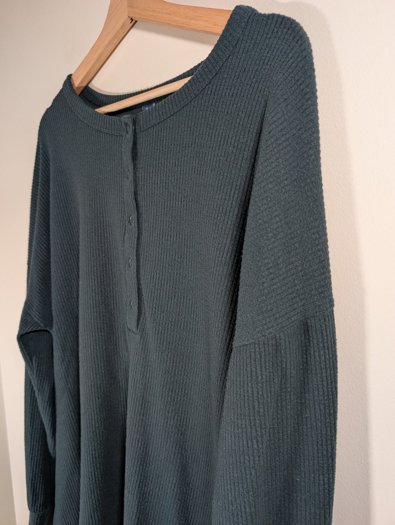 Old Navy ribbed long-sleeve - XL