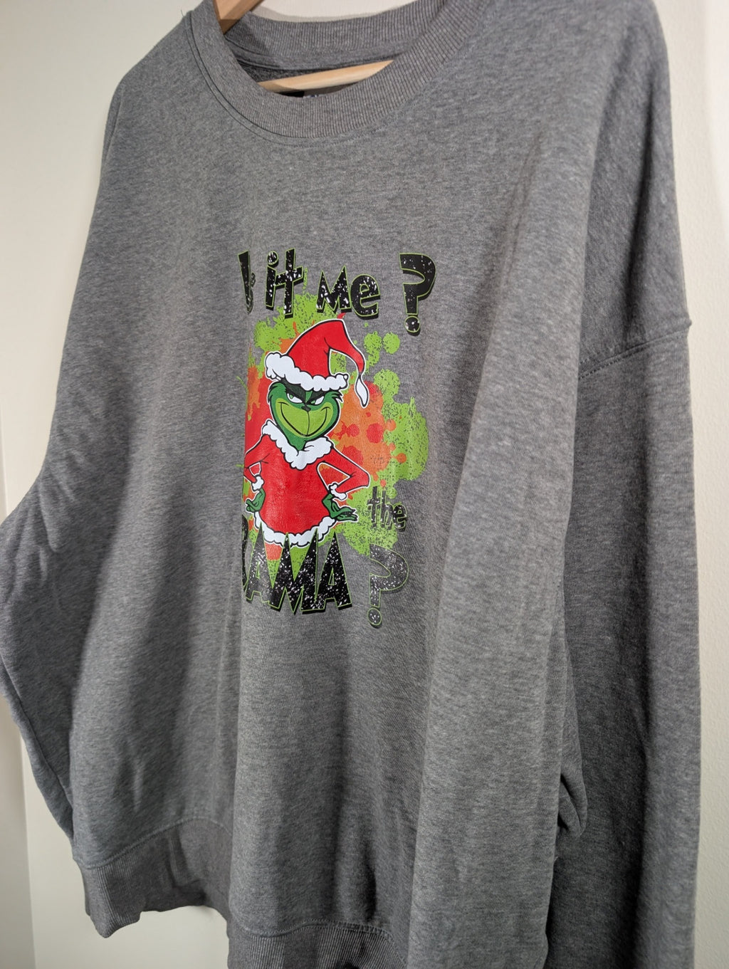 Old Navy Grinch graphic sweatershirt - 2XL