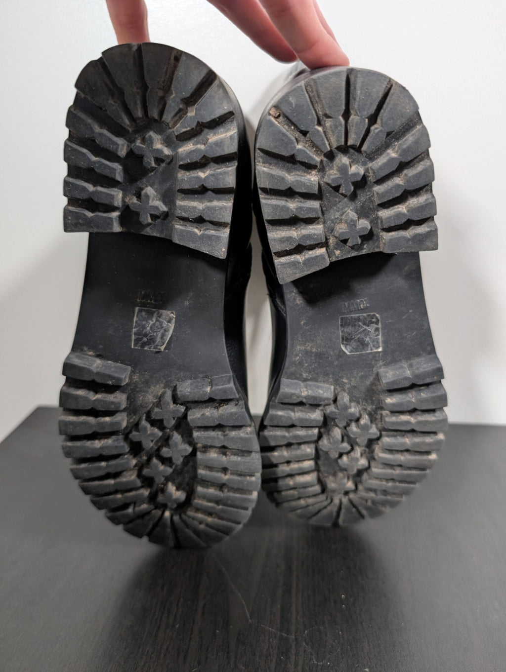 Black combat boots - SZ 10