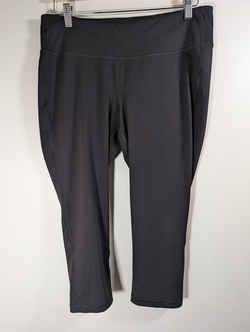 Old Navy black crop leggings - XL