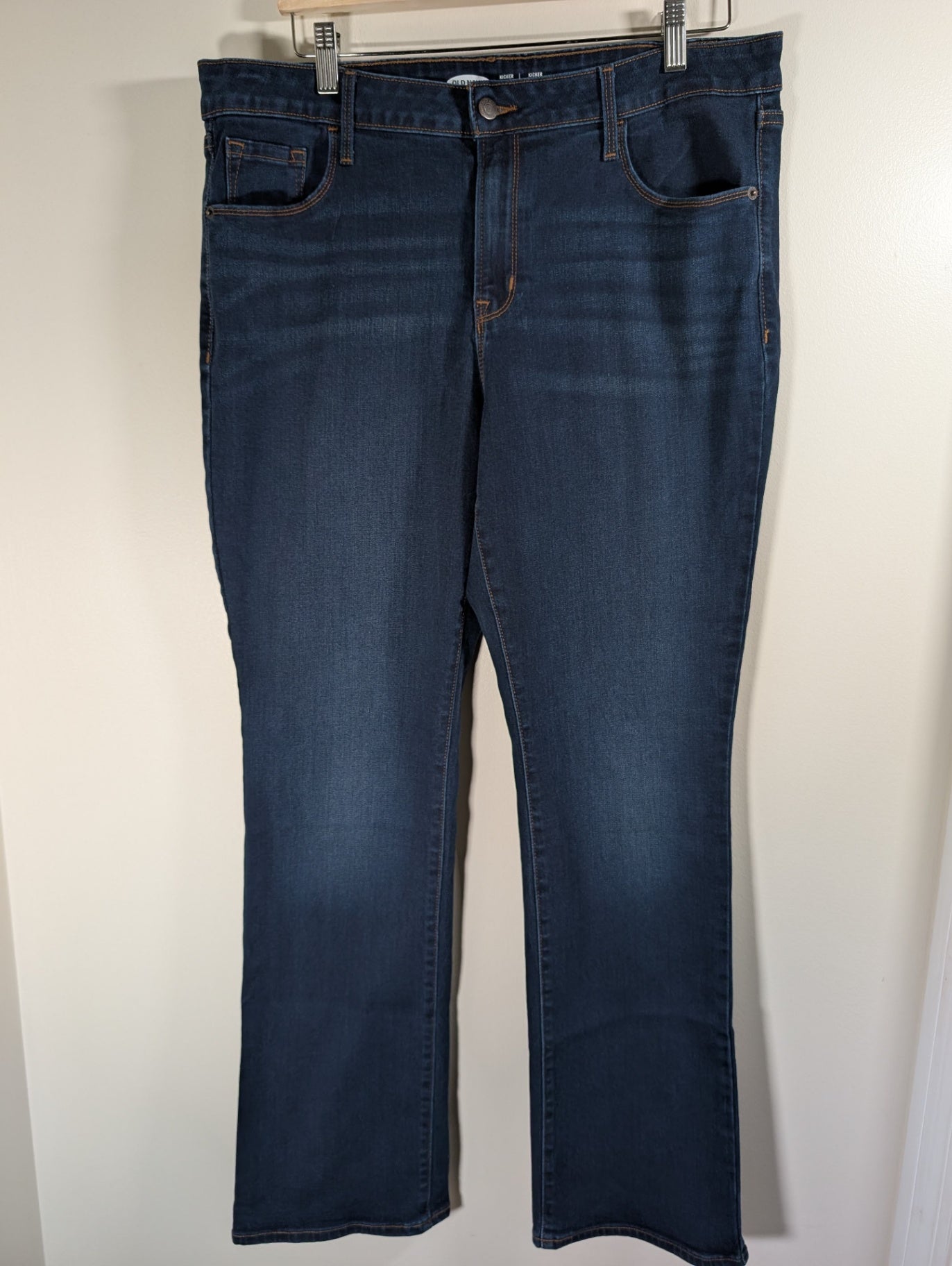 Old Navy kicker boot-cut mid-rise - SZ 16