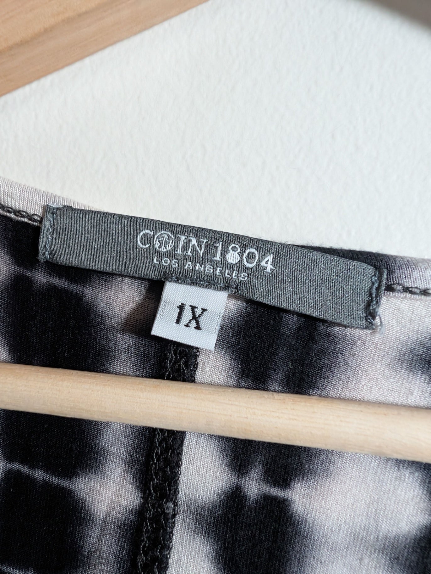 Coin 1804 black/white blouse - 1X