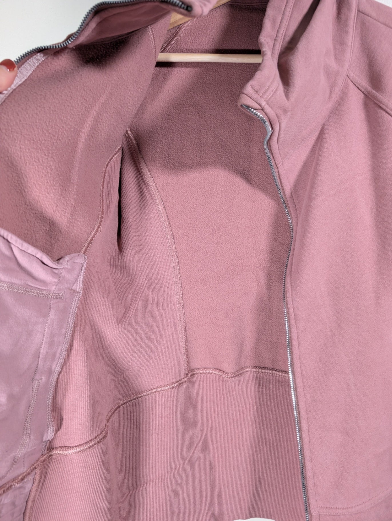 Lululemon radiant jacket II - SZ 6