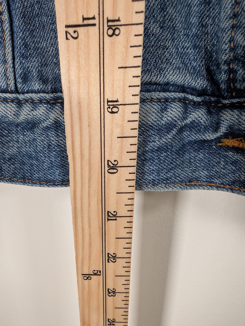 Gap jean jacket - Small