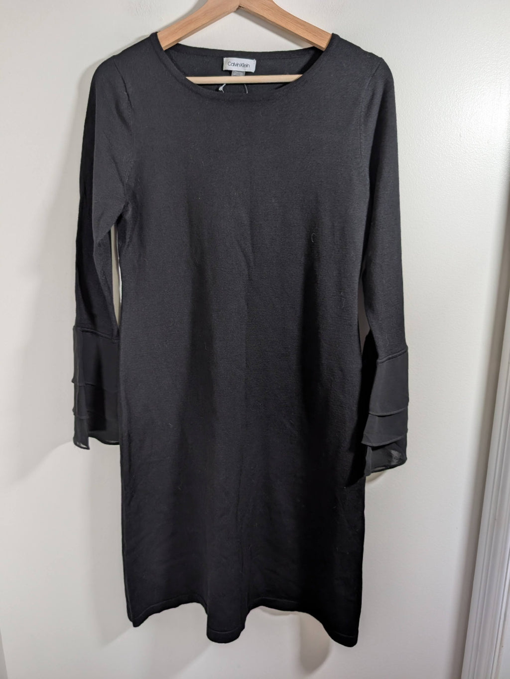 NWT Calvin Klein black dress - Medium