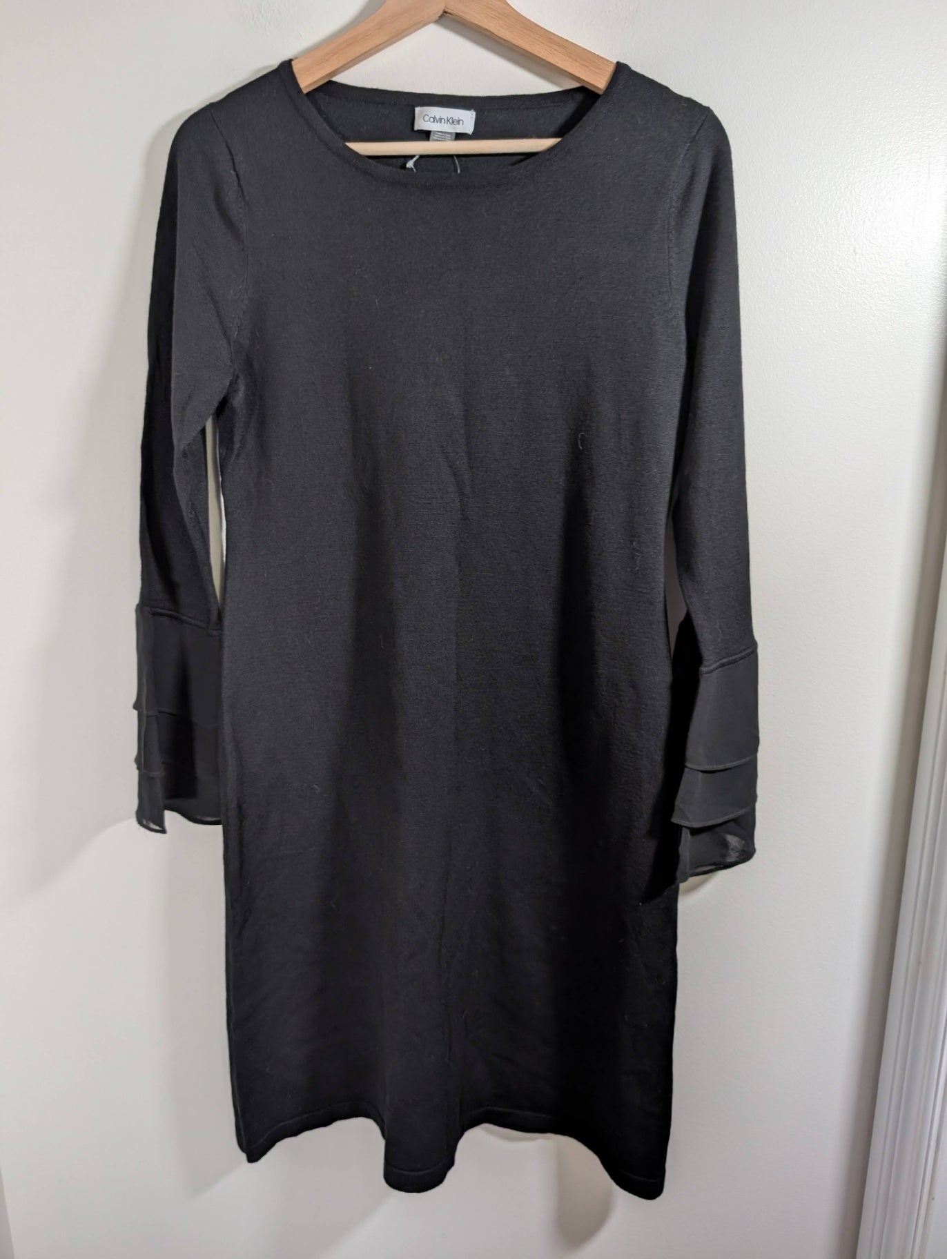 NWT Calvin Klein black dress - Medium