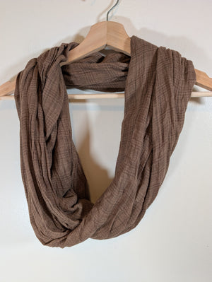 American Eagle brown scarf