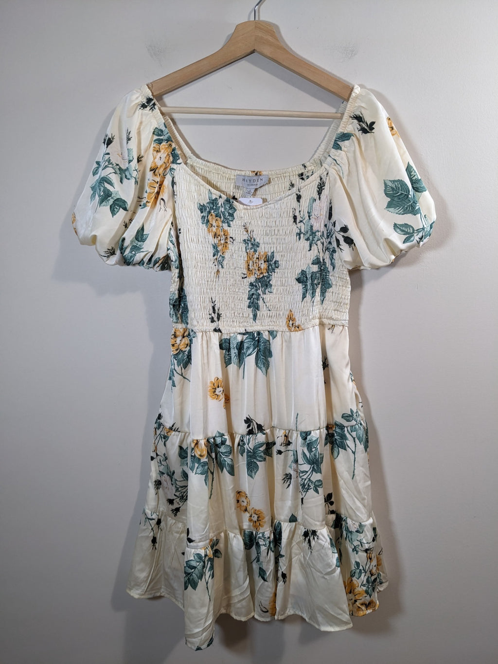 NWT Hayden Puff Sleeve Dress - S